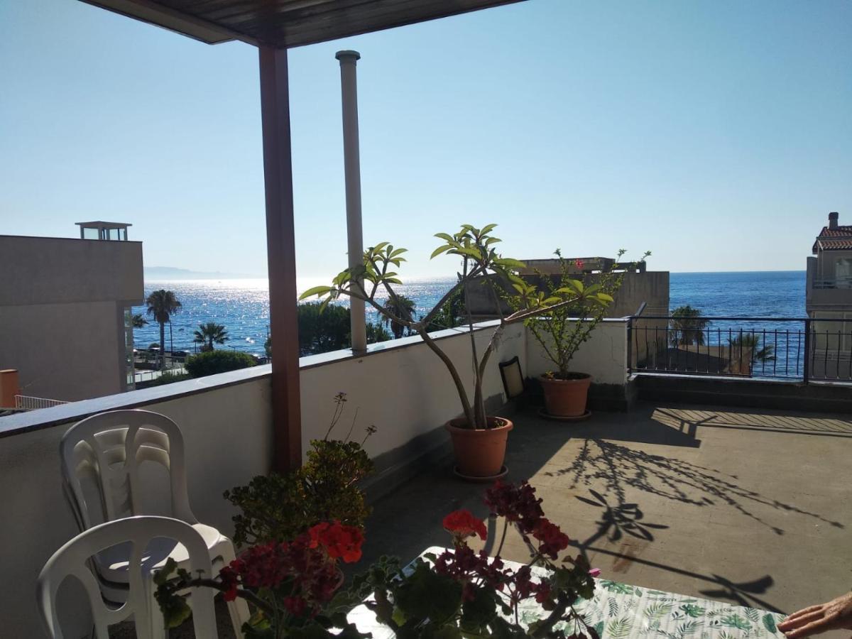 Casa Nupi Sant'Alessio Siculo Exterior foto
